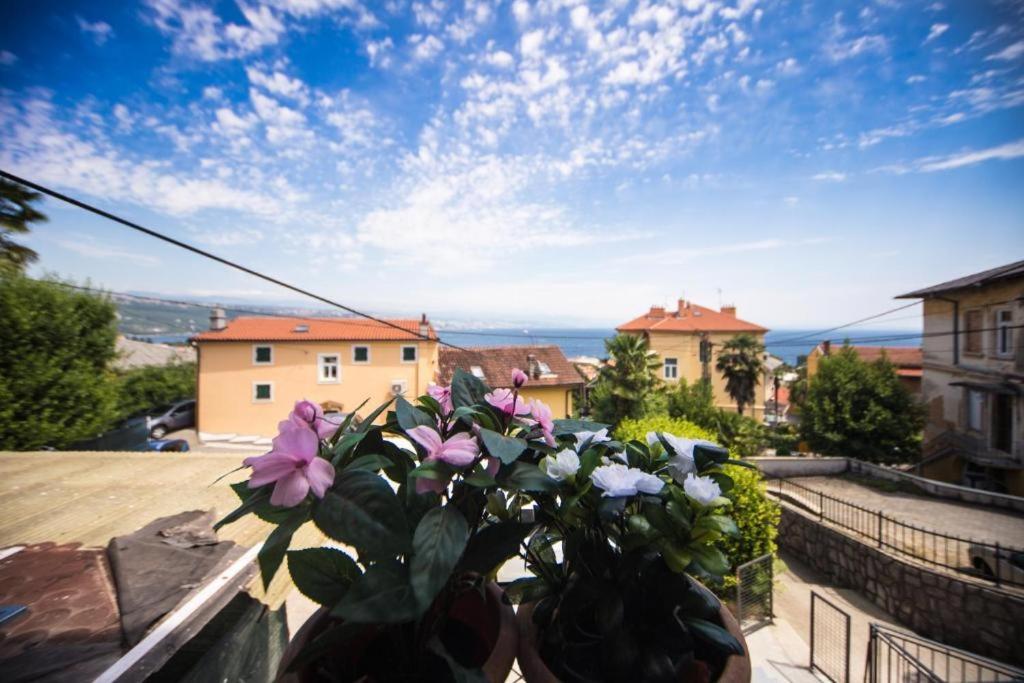 Hotel Ellena Sunshine à Opatija Extérieur photo